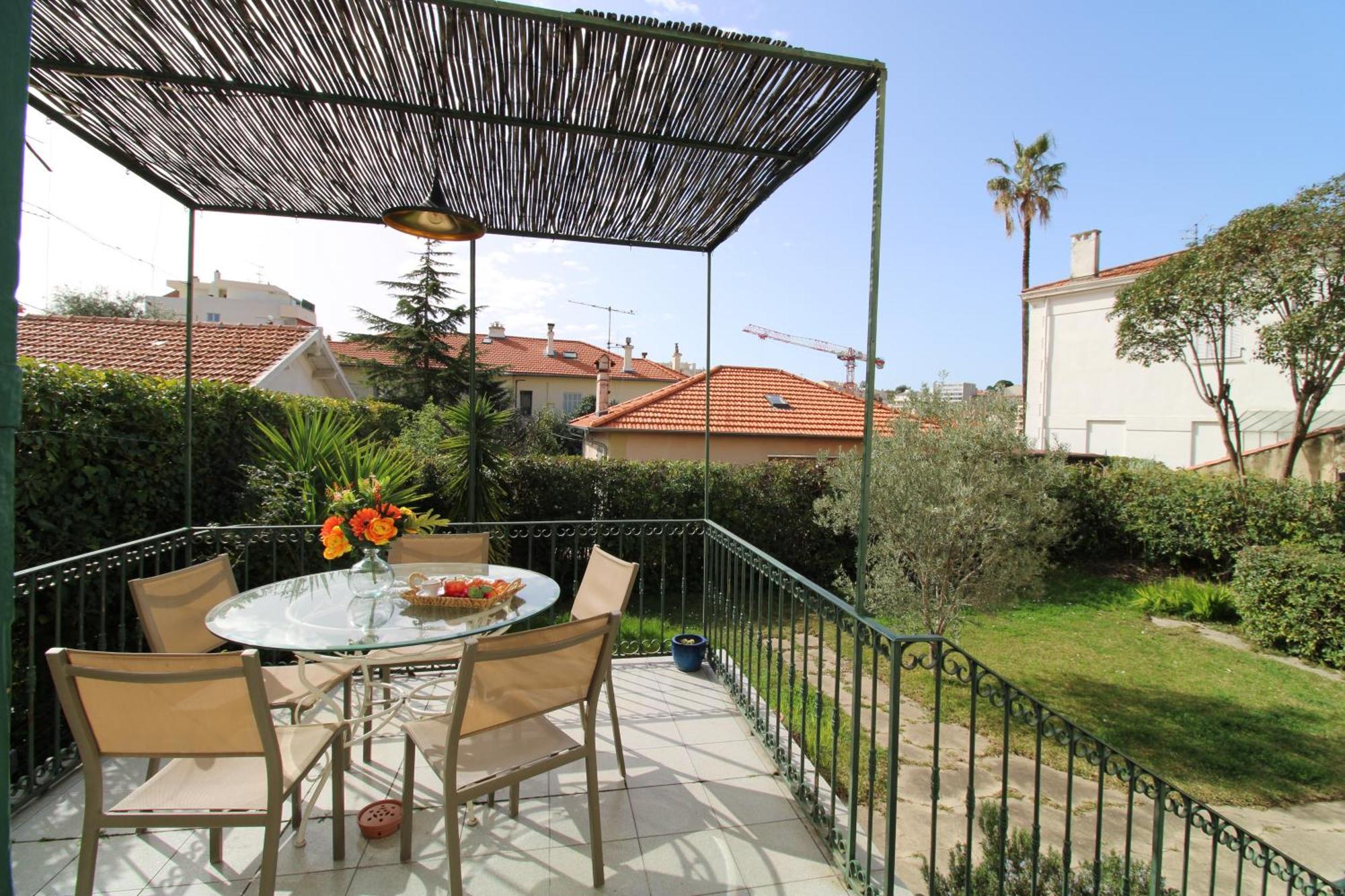 Villa Cottage Reine, Rc Jardin Cannes Eksteriør billede